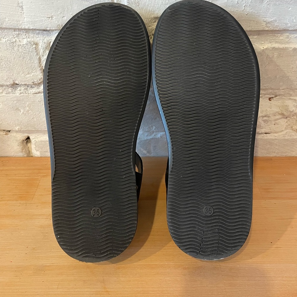 By Anthropologie Black Leather Fisherman Flats 36 - Picture 7 of 9